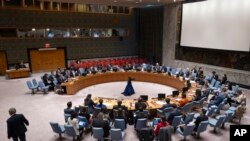 Arxiv fotosu - BMT Təhlükəsizlik Şurasının üzvləri Birləşmiş Millətlər Təşkilatının Nyu Yorkdakı qərargahında Ukraynada müharibə və Rusiyanın son hücumlarını müzakirə edtmək üçün toplaşır, 9 oktyabr 2023.