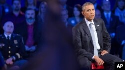 اوباما در گفت و گو با سی ان ان درباره مصوبه کنگره موضع گیری کرد. 