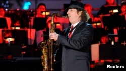Saxophonist Boney James performs at the 5th Annual Holiday Tree Lighting at L.A. Live in Los Angeles, California, Nov. 28, 2012. 