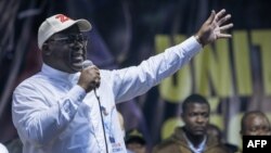 Rais Felix Tshisekedi akitoa hotuba wakati wa mkutano wa kampeni mjini Goma, Kivu Kaskazini Disemba 10, 2023.
