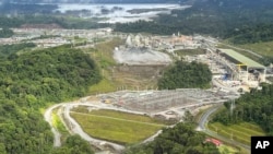 资料照：巴拿马多诺索的科布雷（Cobre Panamá ）露天铜矿。（2022年12月6日）