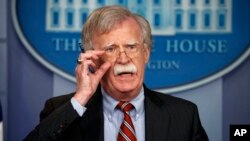 John Bolton, conseiller à la sécurité nationale, lors de la conférence de presse quotidienne à la Maison-Blanche, à Washington, le 2 août 2018.