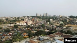 Vue sur la ville d'Abidjan, en Cote d'Ivoire, le 23 février 2017.
