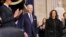 Prezidan Joe Biden ak Vis Prezidan Kamala Harris rive nan Capitol la pou seremoni envestiti Donald Trump la, 20 Janvye 2025. 
