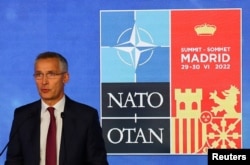 옌스 스톨텐베르그 나토 사무총장이 28일 나토 정상회의가 열리는 스페인 마드리드에서 연설했다.