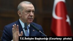 Erdoğan partisinin grup toplantısında bugün, "Gazze'de katliamın durması ve kalıcı ateşkesin tesisi için Türkiye olarak her türlü katkıya hazır olduğumuzu ifade ediyoruz” dedi.