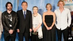 Pictured from left to right, Colombian music superstar Juanes, United Nations Secretary General Ban Ki-moon and his wife Ban Soon-taek, Good Morning America anchor Amy Robach, and Australian singer/songwriter Cody Simpson, at the #ShareHumanity event, celebrating World Humanitarian Day at the United Nations in New York, August 18, 2015.