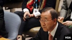 Sekjen PBB Ban Ki-moon berbicara dalam sidang DK PBB guna membahas kemungkinan sanksi atas Moammar Gaddafi, Sabtu (25/2).