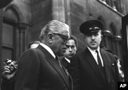 ارسطو اوناسیس - آرشیو