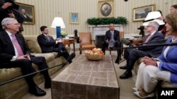 President Barack Obama, center, meets with Senate Majority Leader Mitch McConnell, R-Ky., left, Speaker of the House Paul Ryan, R-Wis., Senate Democratic Leader Harry Reid, of Nevada, and House Democratic Leader Nancy Pelosi, of Calif., in the Oval Office of the White House, Sept. 12, 2016. 