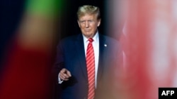 Déjà président des États-Unis de 2017 à 2021, Donald Trump tente de revenir à la Maison Blanche.