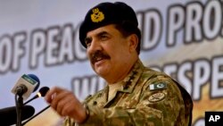 پاکستان ادعا دارد که شماری از اعضای ادارات استخباراتی هند و افغانستان نمی خواهند که اسلام آباد با کابل روابط حسنه داشته باشد