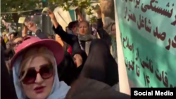 تجمع اعتراضی بازنشستگان فرهنگی ۱۴۰۰