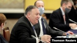 마이크 폼페오 미 국무장관이 6일 일본 도쿄에서 열린 쿼드(Quad) 회담에 참석했다, 