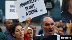 VOA Türkçe’ye konuşan basın örgütlerinin temsilcileri, ifade özgürlüğü olmadan hiçbir sorunun konuşulamayacağını söyledi.