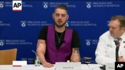 عملیات پیوند دو دست این سرباز ۱۶ ساعت طول کشید