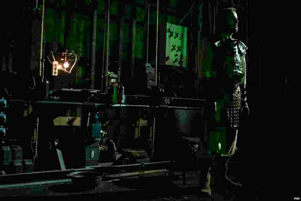 Antar, the hero of the opera, is played by well known performer Ghassan Saliba. (Photo: John Owens for VOA)