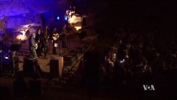 Bluegrass Fans Go Underground in Tennessee