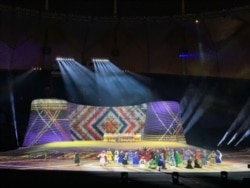 The grand finale of the Riyadh Season involves more than 400 performers, at the King Fahd Stadium in Saudi Arabia, Jan. 16, 2020. (Sabina Castelfranco/VOA)