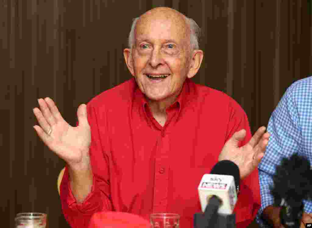Juris Greste, father of Australian journalist Peter Greste, speaks to the media at a press conference in Brisbane, Australia, Feb. 2, 2015.