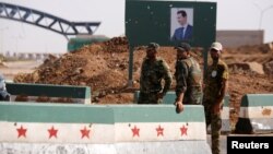 Pasukan Suriah terlihat di kota Deraa, dekat perbatasan dengan Yordania (foto: dok). 