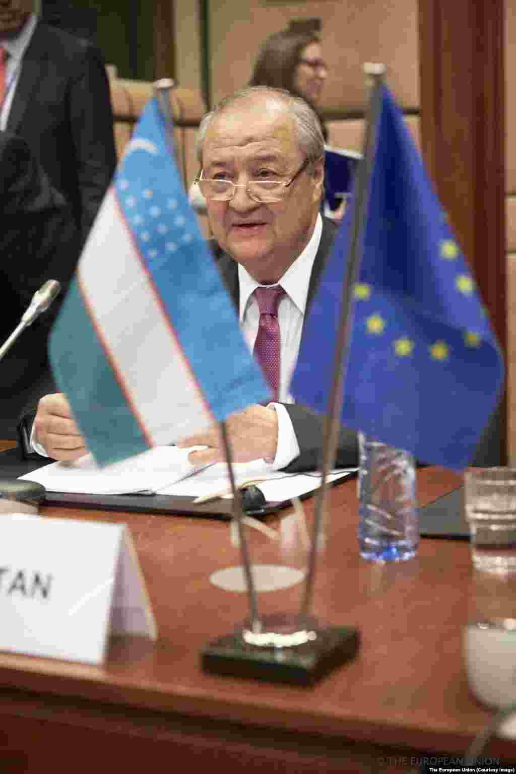 Abdulaziz Komilov, O&#39;zbekiston Tashqi ishlar vaziri