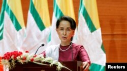  Aung San Suu Kyi 