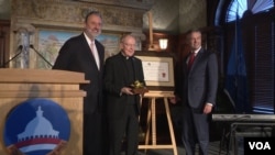 Dutch ambassador Hendrik Jan Jurriaan Schuwer, left, at the 2017 Anne Frank Award ceremony held at the Library of Congress.