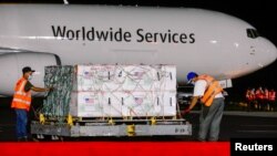 Pemerintah AS akan mengirimkan lagi 4 juta lebih dosis vaksin COVID-19 ke Pakistan (foto: ilustrasi). 