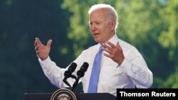 조 바이든 미국 대통령이 16일, 스위스 제네바에서 블라디미르 푸틴 러시아 대통령과 정상회담 후 단독 기자회견을 하고 있다.