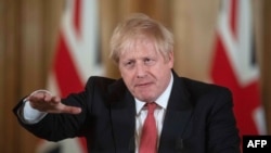PM Inggris, Boris Johnson masih dirawat di rumah sakit karena COVID-19. (Foto: dok).