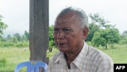 រូបឯកសារ៖ លោក ​មាស មុត​ ​ជា​មេបញ្ជាការ​កងទ័ព​ជើង​ទឹក​របស់​របប​ខ្មែរ​ក្រហម។