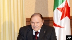 Le président algérien Abdelaziz Bouteflika le 15 juin 2015. 