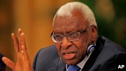  Lamine Diack, ancien président de la Fédération internationale d'athlétisme (IAAF)