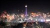  Warga Jakarta Antusias Nikmati Malam Tahun Baru 2018 