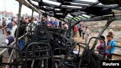 5일 이집트 다마하르에서 학교 버스에 폭탄 테러가 발생했다. 