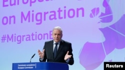 Komisaris Migrasi Uni Eropa, Dmitris Avramopoulos, di markas besar komisi Uni Eropa di Brussels, Belgia, 2 Maret 2017. (Foto: dok).