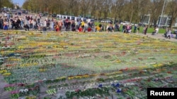 ლატვიაში მოსახლეობის ნაწილმა 9 მაისს საბჭოთა კავშირის ფაშიზმზე გამარჯვება იზეიმა. რიგა, ლატვია. 10 მაისი, 2022 წ.