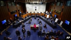 ემი კონი ბარეტის მოსმენა სენატში