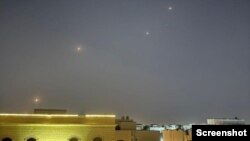 تصویر منتسب به پدافند قطر در حال رهگیری موشک‌های جمهوری اسلامی (آرشیو - ۲ تیر ۱۴۰۴)