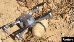 تصویر منتشرشده توسط نیروهای مسلح اردن یکی از دو فروند پهپاد سرنگون شده را نشان می‌دهد