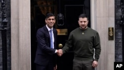 볼로디미르 젤렌스키 우크라이나 대통령이 8일 영국을 방문하고 리시 수낙 총리와 만났다.