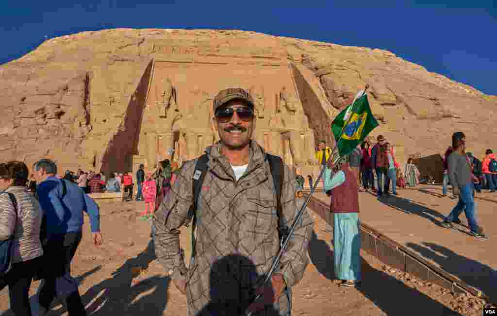 H. Menezes, a tour leader from Rio de Janeiro, Brazil, says &quot;the event is powerful and full of people energy and crowded, which for children were not good, but for us it was amazing. One of the best experiences in my life.&quot; (Hamada Elrasam/VOA)