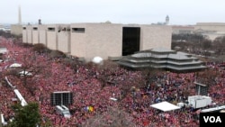 Large crowd gathers for January 21 Women's March in Washington, D.C.