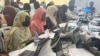 Le personnel de l'Agence nationale de gestion des élections en pleine compilation des procès-verbaux.
