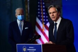 조 바이든 민주당 대통령 후보가 차기 국무장관으로 지명한 토니 블링컨 전 국무부 부장관이 24일 델라웨어주 윌밍턴 대통령직 인수위 본부에서 연설했다.