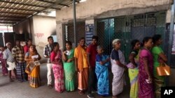 در انتخابات پارلمانی هند حدود ۹۰۰ میلیون واجدین شرایط رای دهی وجود دارد