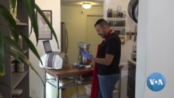 Teaching Others the Tradition of Making Babkas 