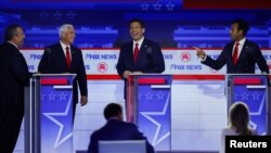 Mdahalo wa wawaniaji wa tikiti ya chama cha Republikan ili kugombea urais wafanyika mjini Milwauke, Wisconsin.