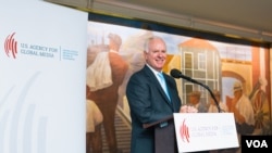 CEO dari Badan Media Global AS (USAGM) John Lansing mengatakan ia akan meninggalkan jabatannya pada akhir bulan. 